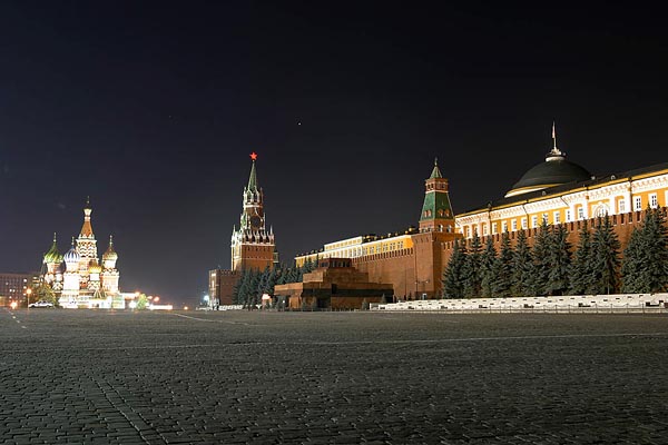 Red Square, Kremlin and Lenin's Mausoleum, Moscow, 2003-09 (C) Seiji Yoshimoto